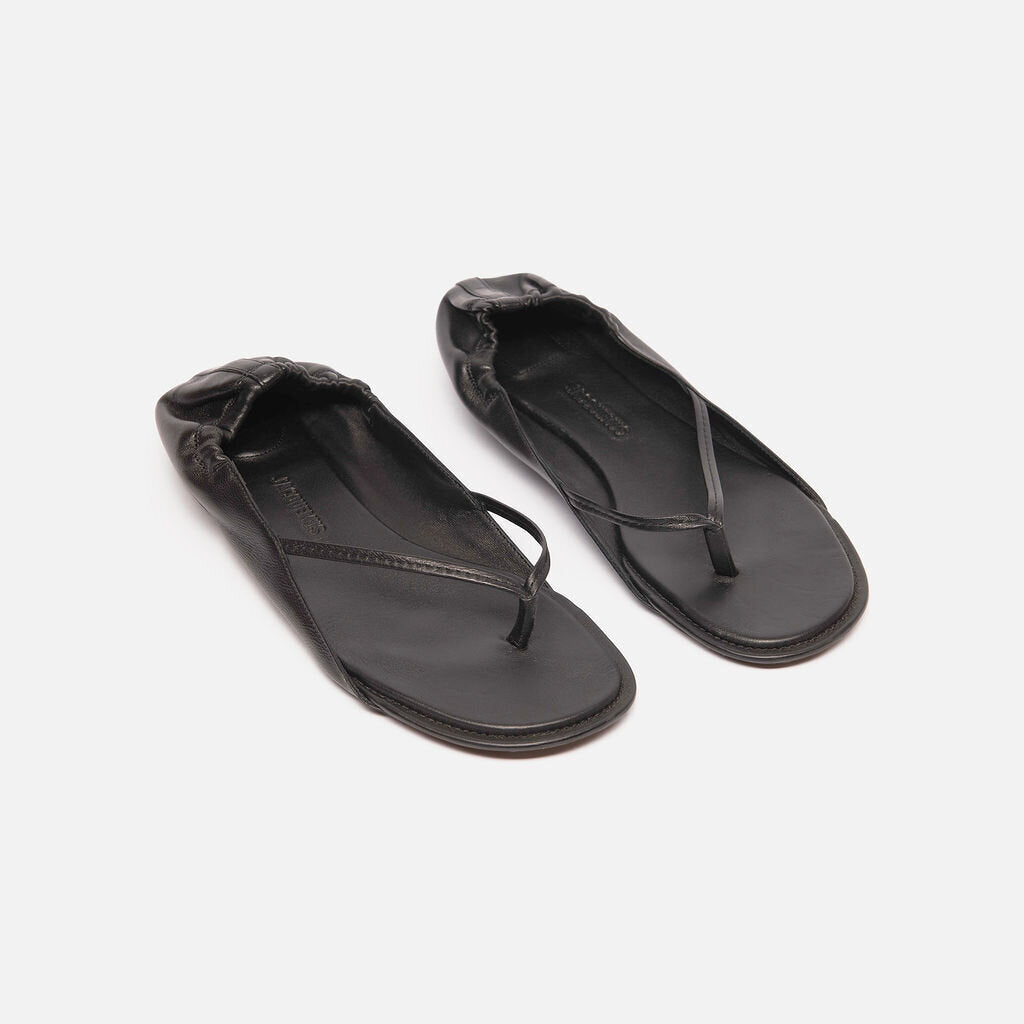 Jacquemus Black Leather Flip Flops Sandals