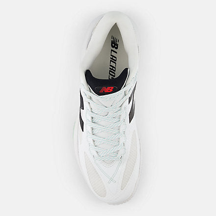 FreezeLX v5 Turf - New Balance