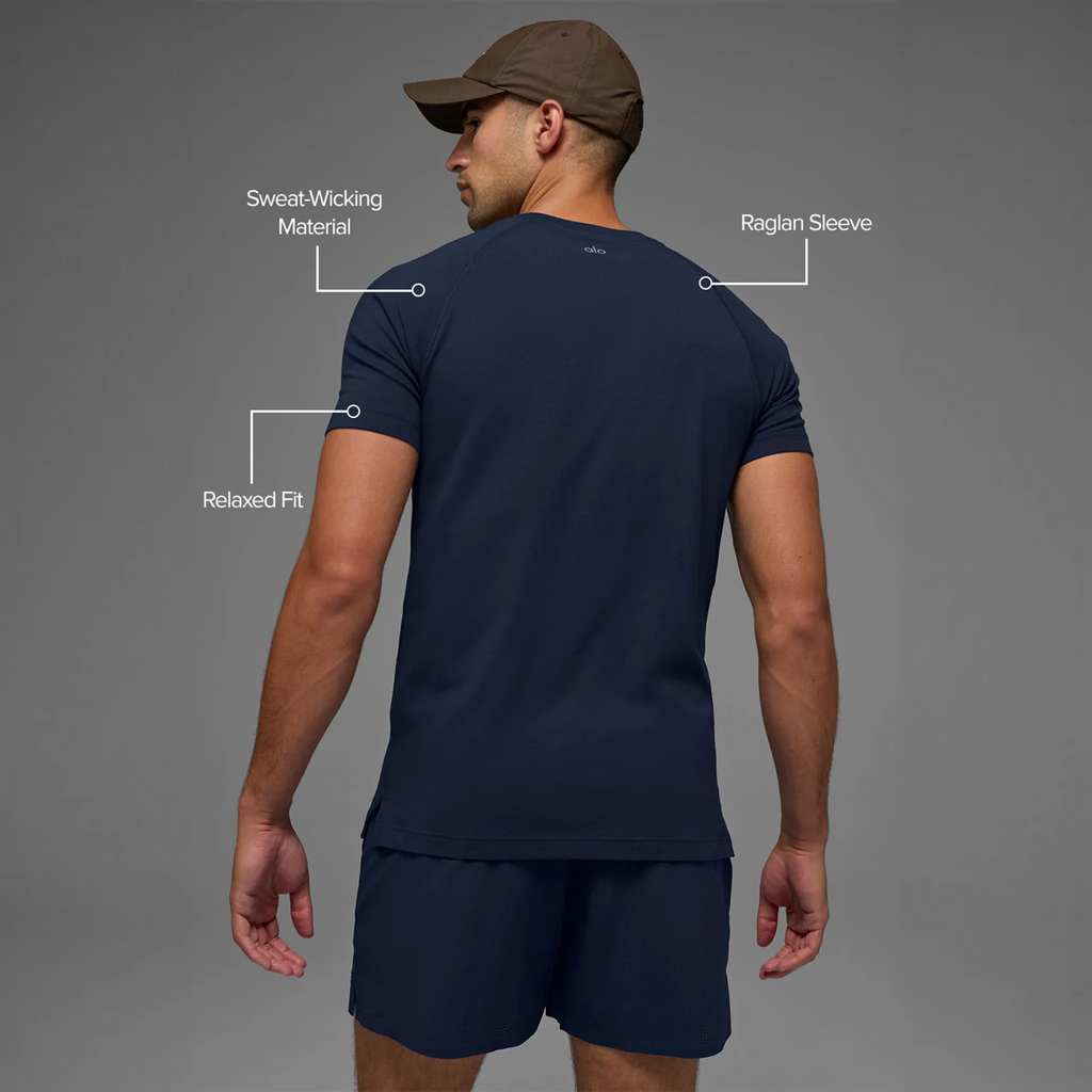 Alo Yoga Vapor Navy Crewneck