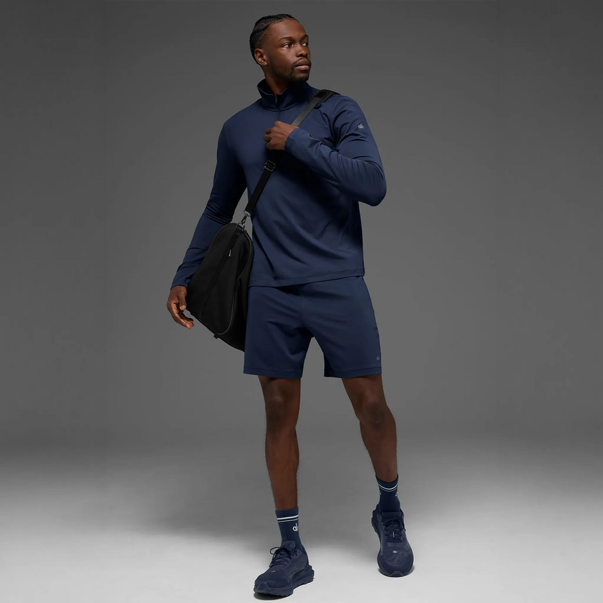 Alo Yoga Vapor Navy Crewneck